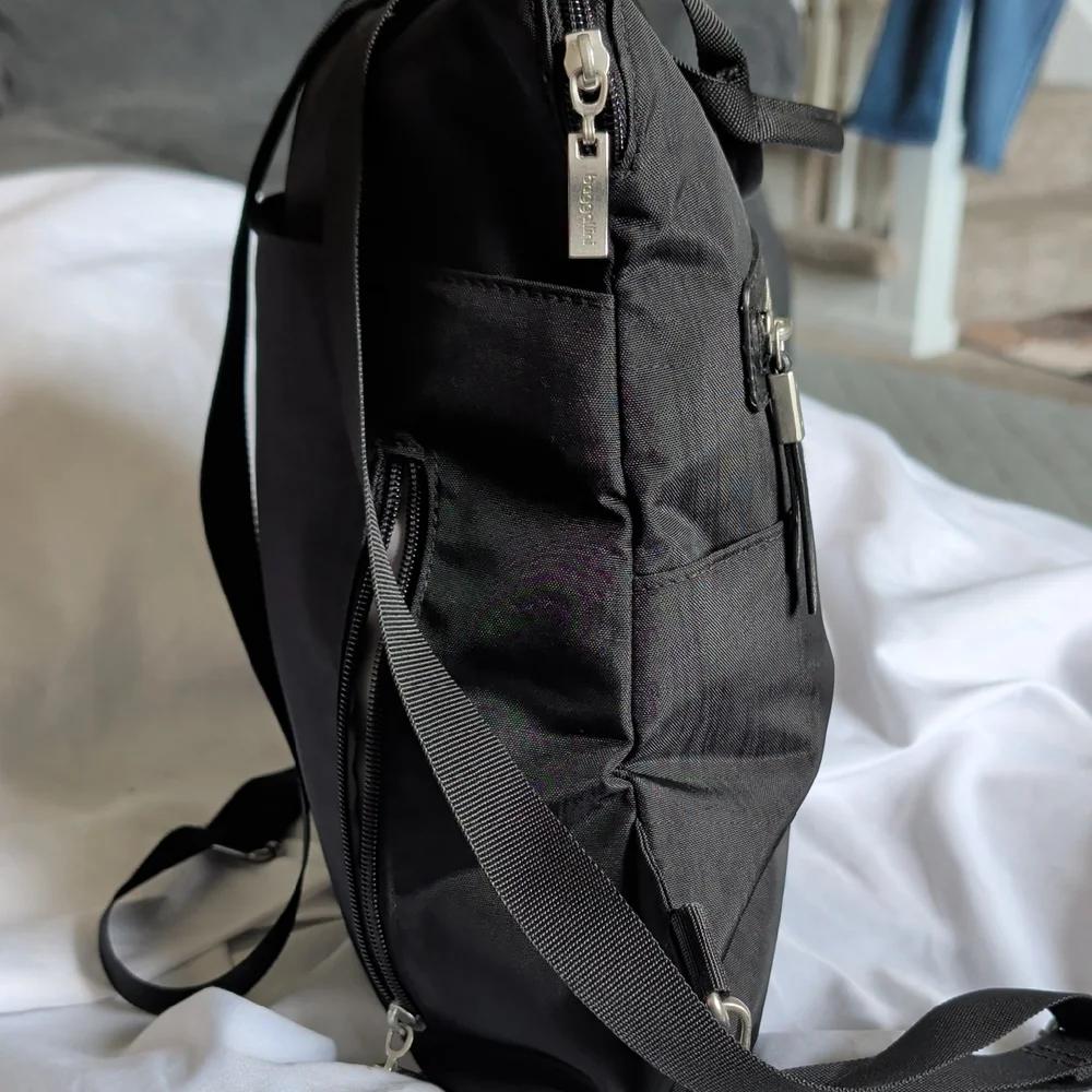 Baggallini Black Convertible Nylon Backpack Crossbody